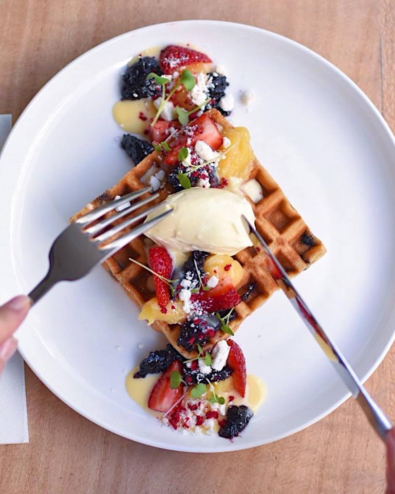 Pavlova Waffles